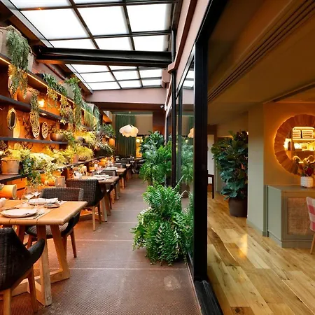 Hotel Barcelo Cervantes 5*