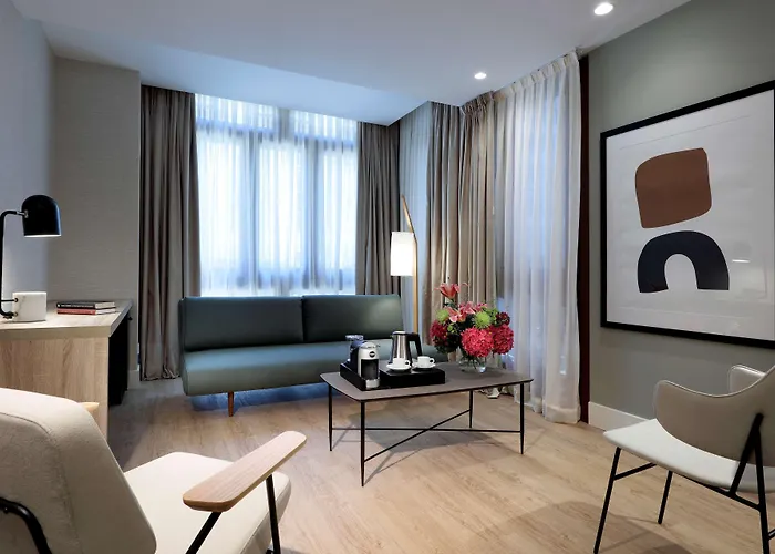 Hotel Barcelo Cervantes 5*